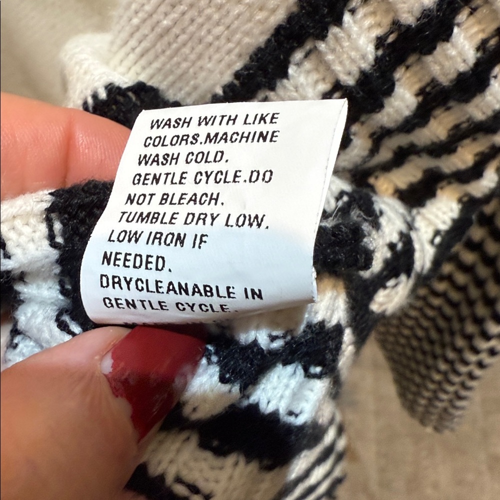 Boho Knit Sweater Oversized Black@White Stripes - Picture 4 of 12